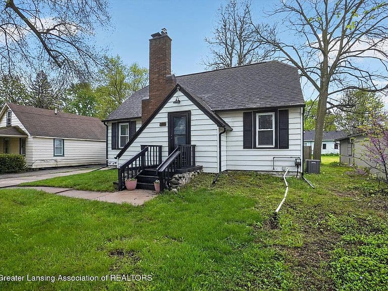 Listing photo 4