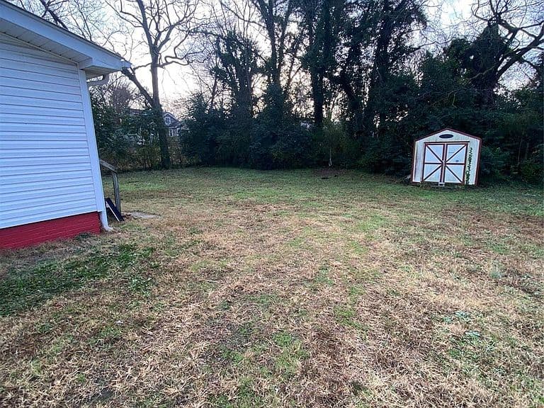 Listing photo 5