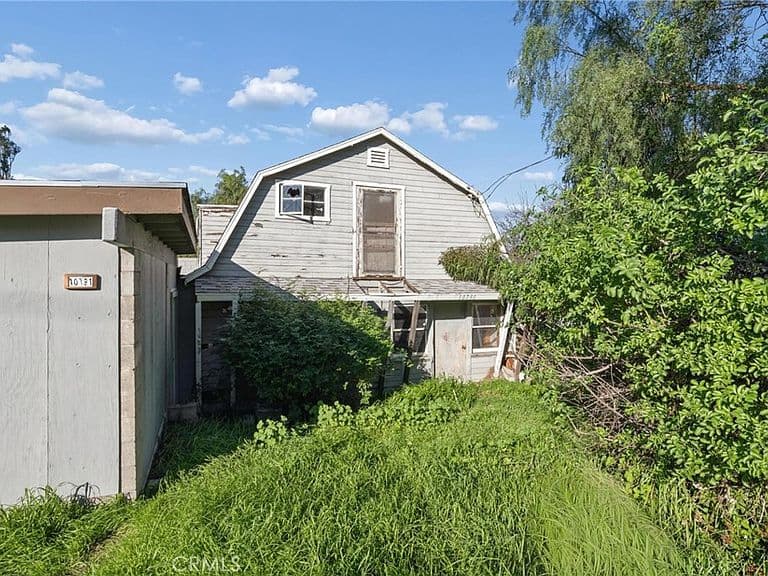 Listing photo 5