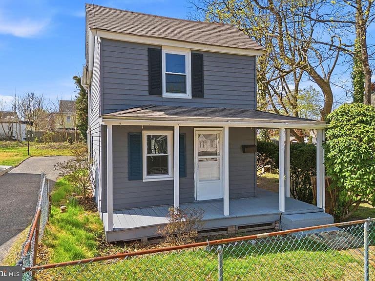 Listing photo 5