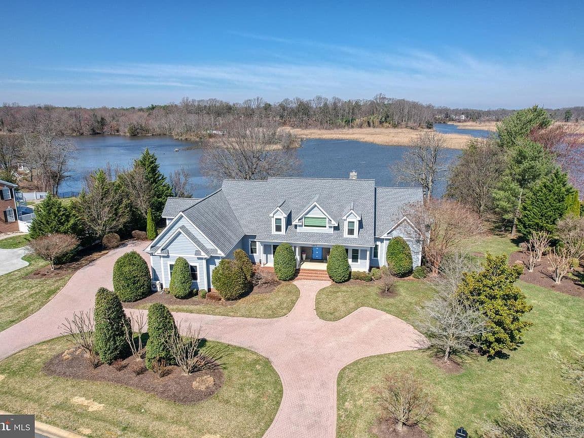 Primary listing photo