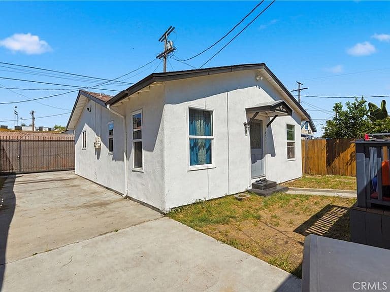 Listing photo 5