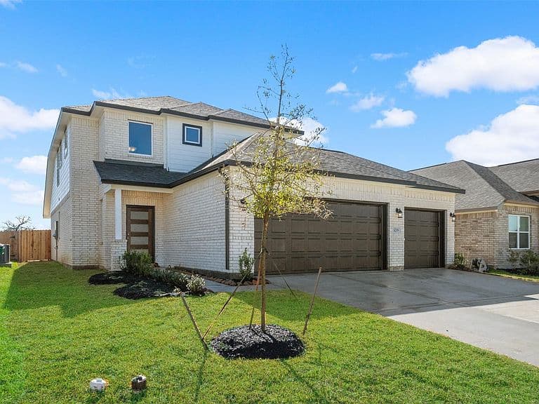 Listing photo 3