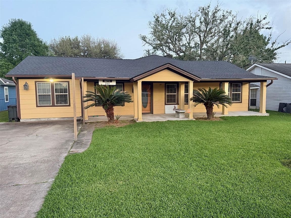 Primary listing photo