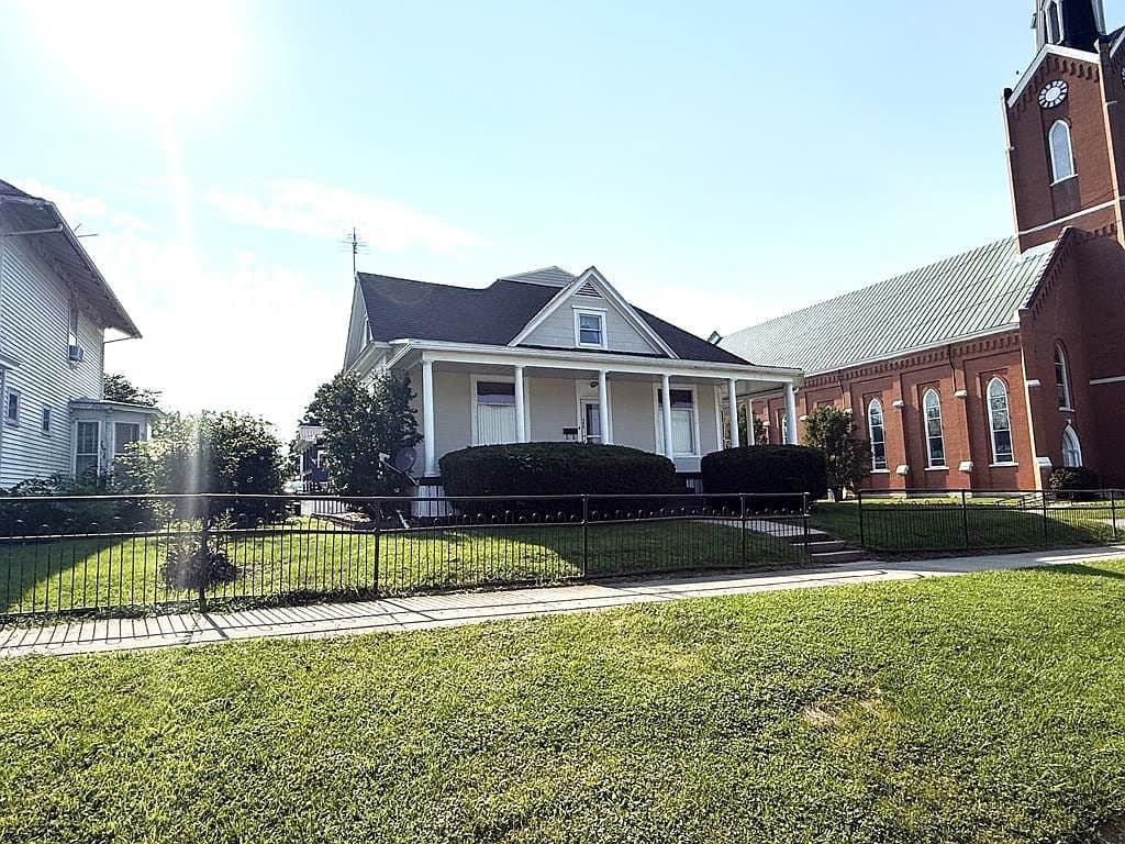 Primary listing photo