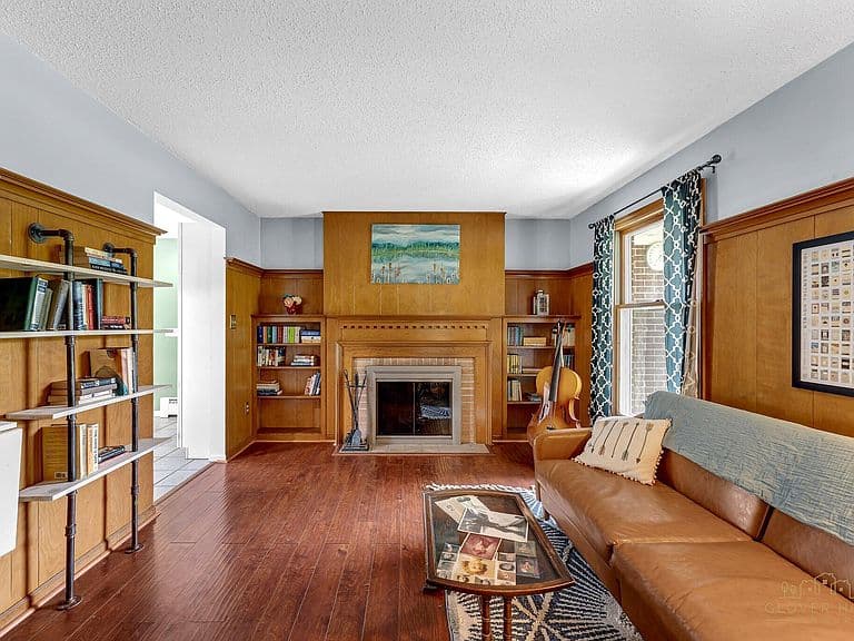 Listing photo 3