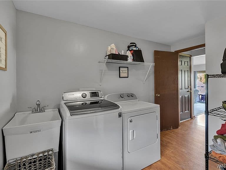 Listing photo 5