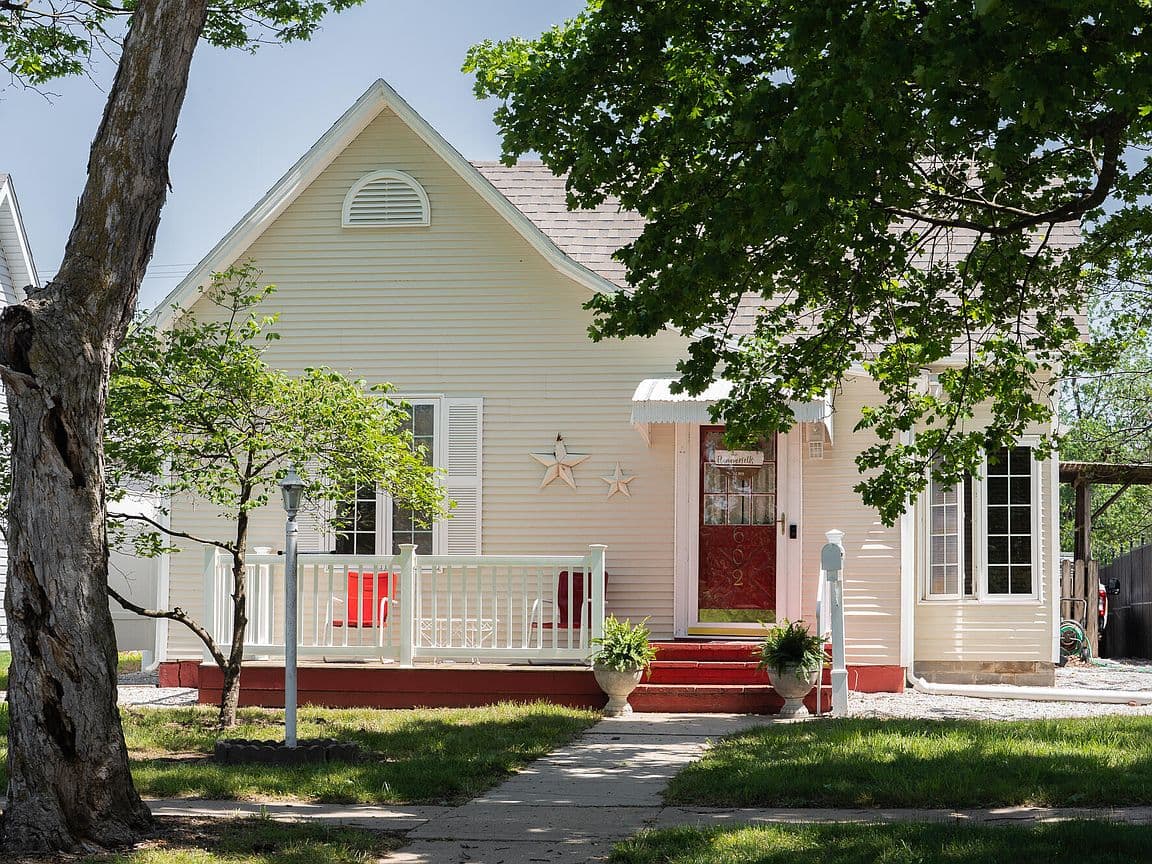 Primary listing photo