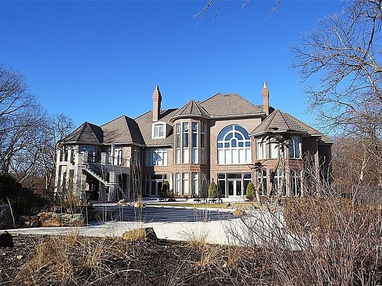 Listing photo 2