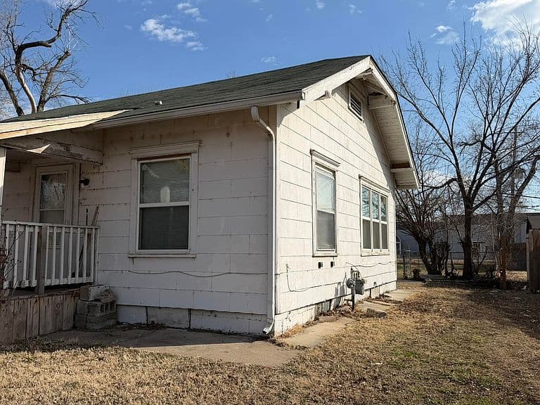 Listing photo 3