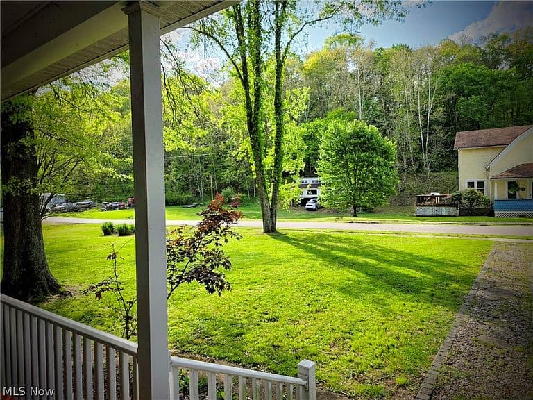 Listing photo 4