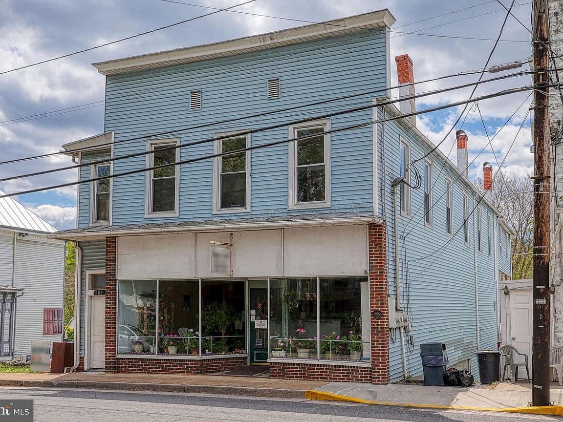 Primary listing photo