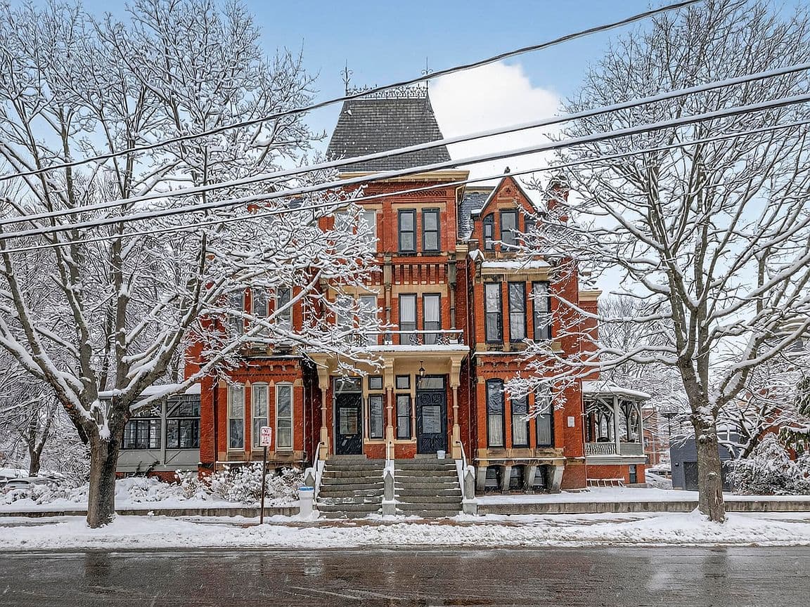 Primary listing photo