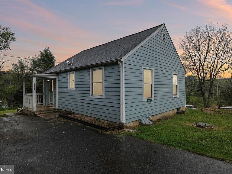 Listing photo 3