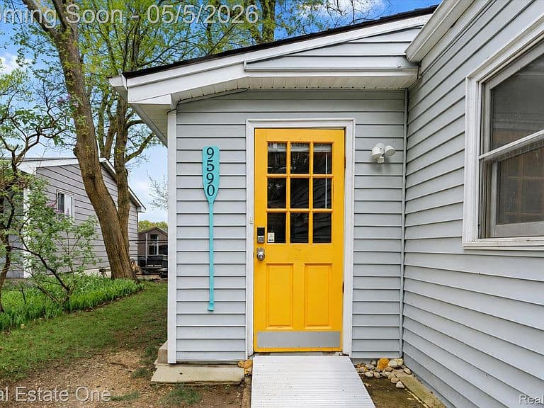 Listing photo 5