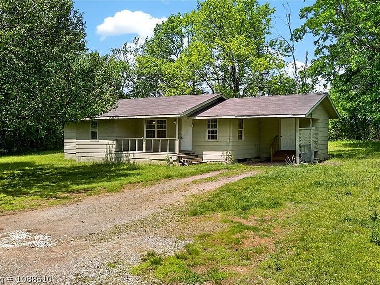 Listing photo 4