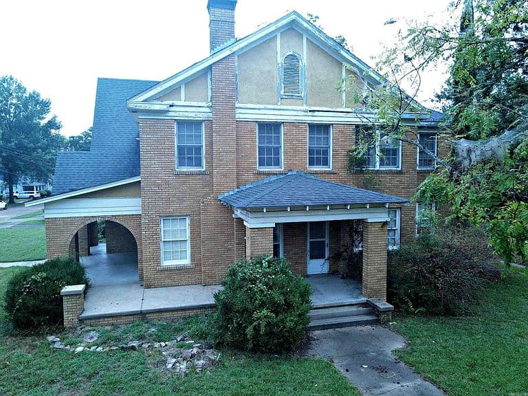 Listing photo 5