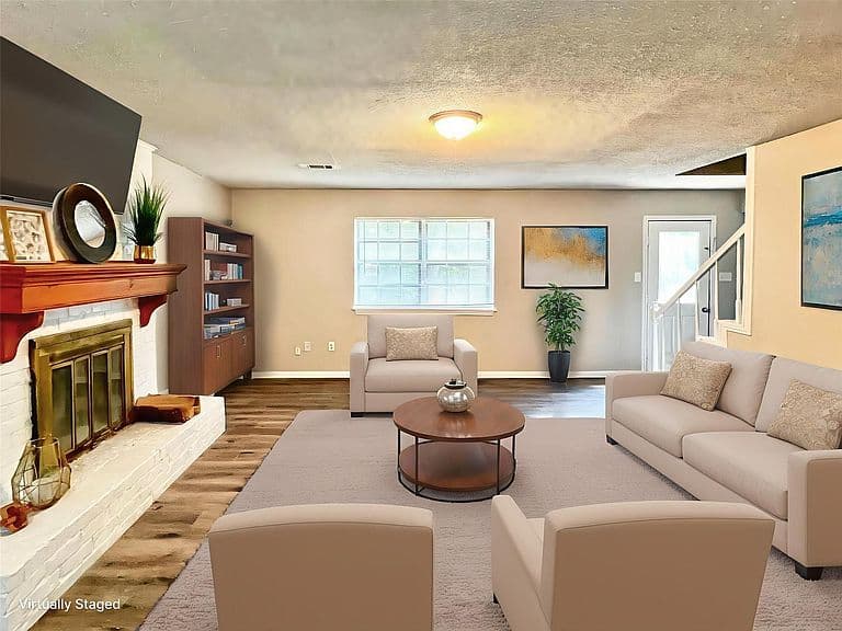 Listing photo 5
