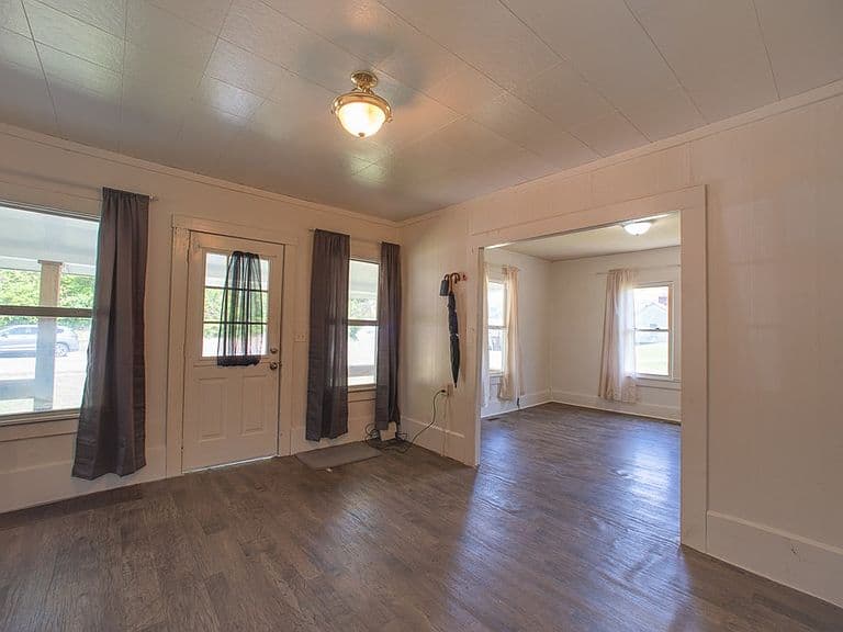 Listing photo 4