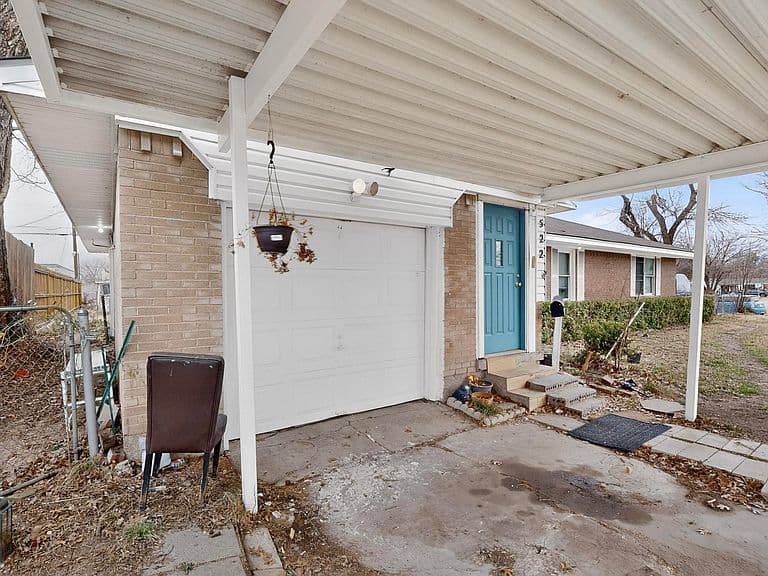 Listing photo 5