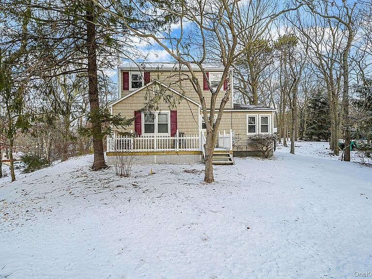 Listing photo 2