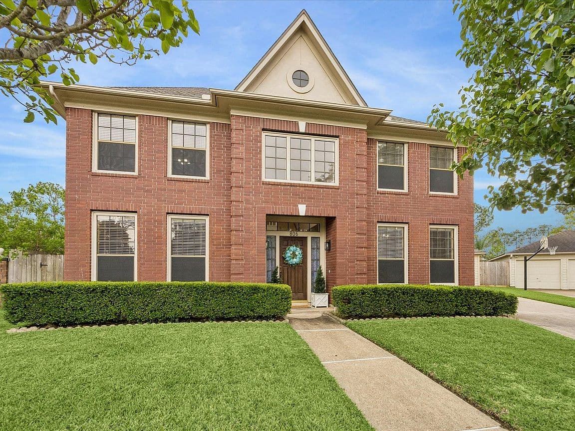 Primary listing photo