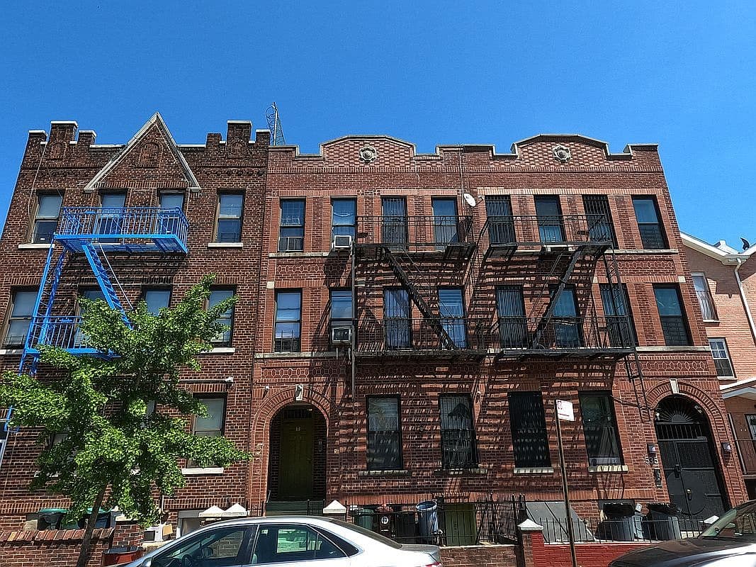 Primary listing photo