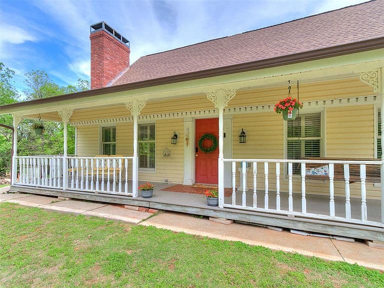 Listing photo 3