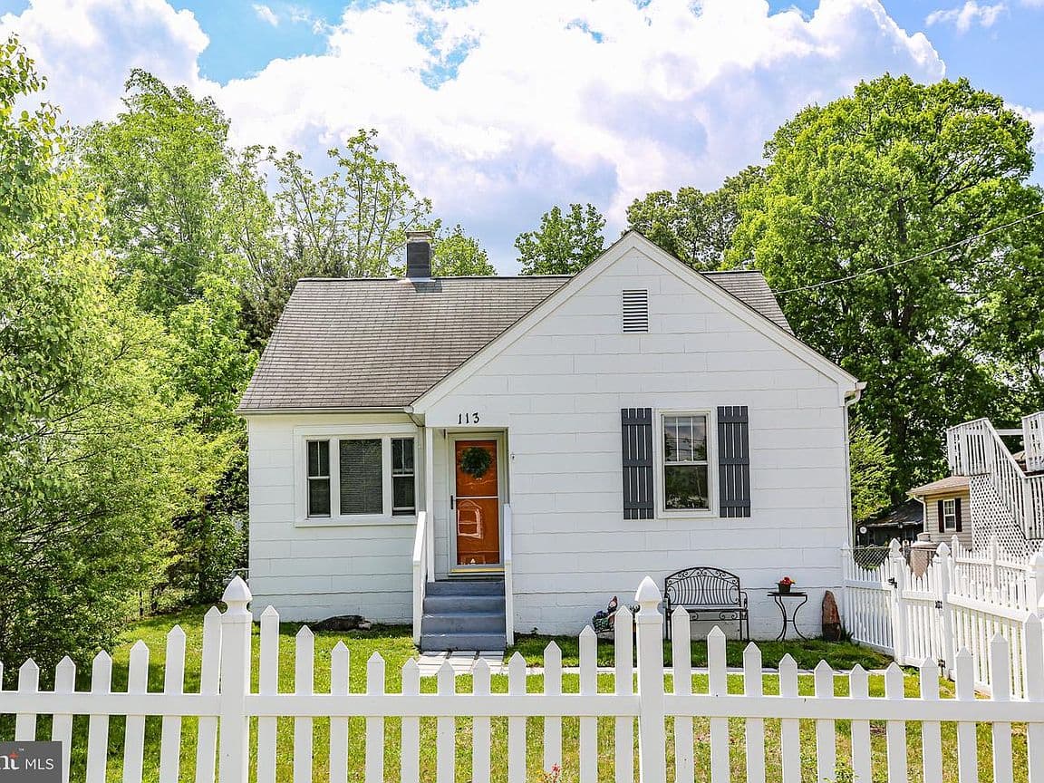 Primary listing photo