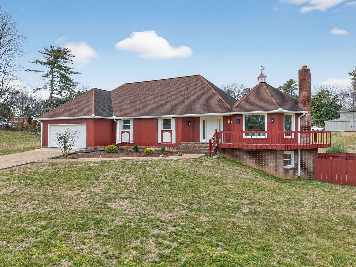 Primary listing photo