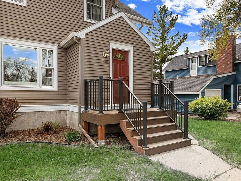 Listing photo 3