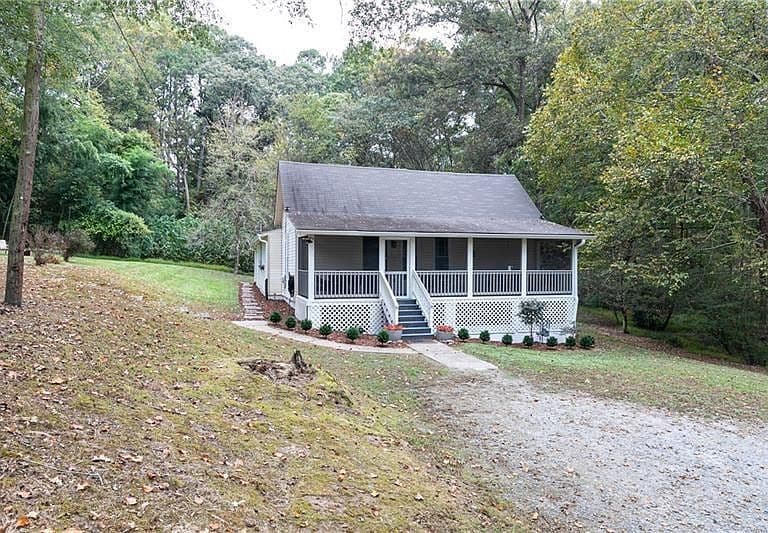 Listing photo 3