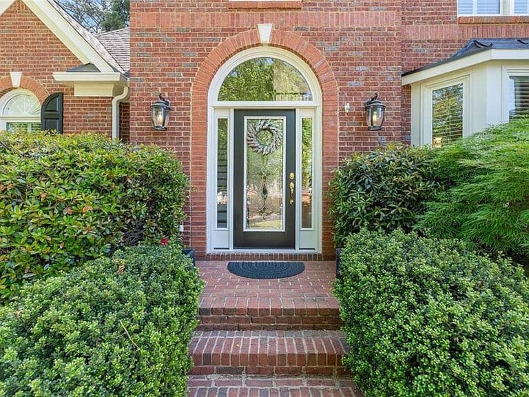 Listing photo 4
