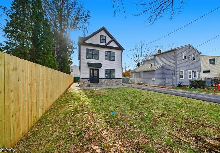 Listing photo 5