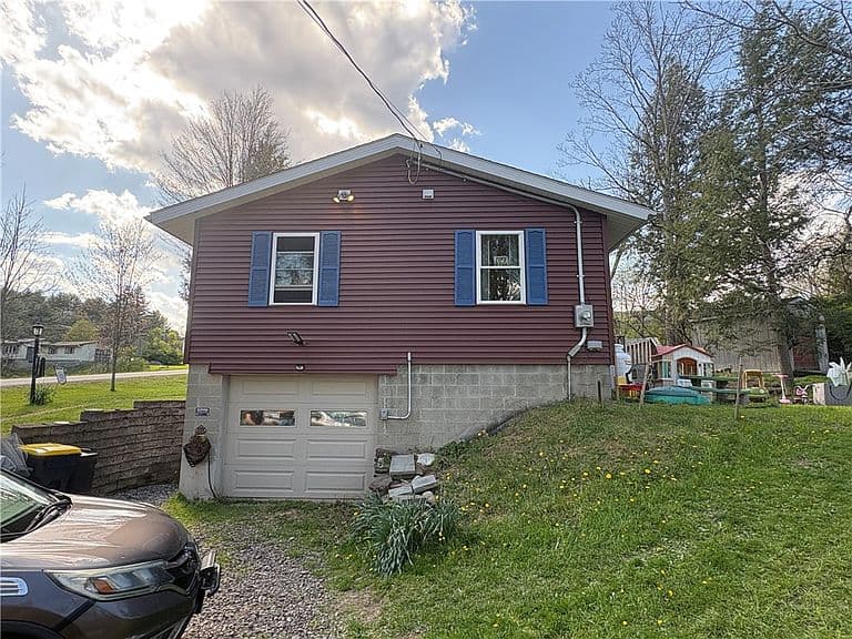 Listing photo 5