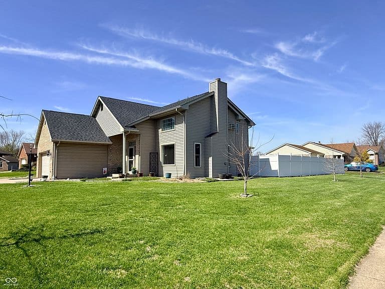 Listing photo 4