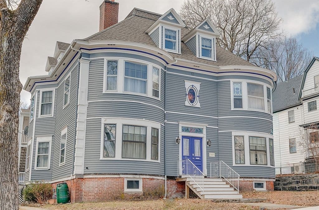 Primary listing photo
