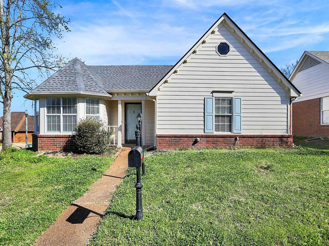 Primary listing photo