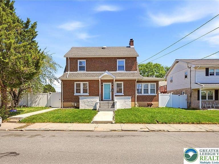 Listing photo 4