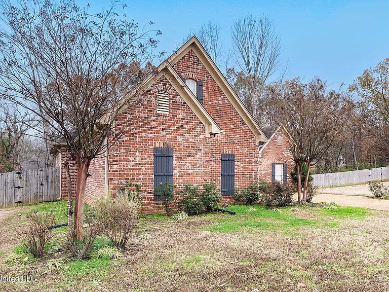 Listing photo 4