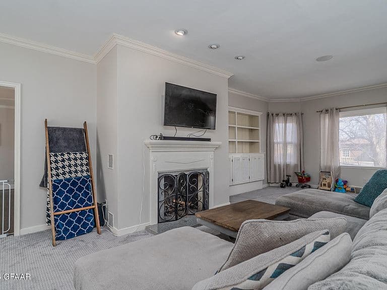Listing photo 4