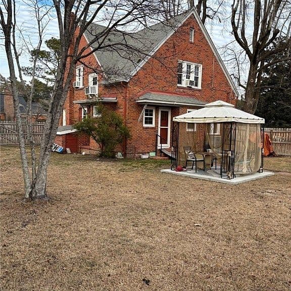 Listing photo 4
