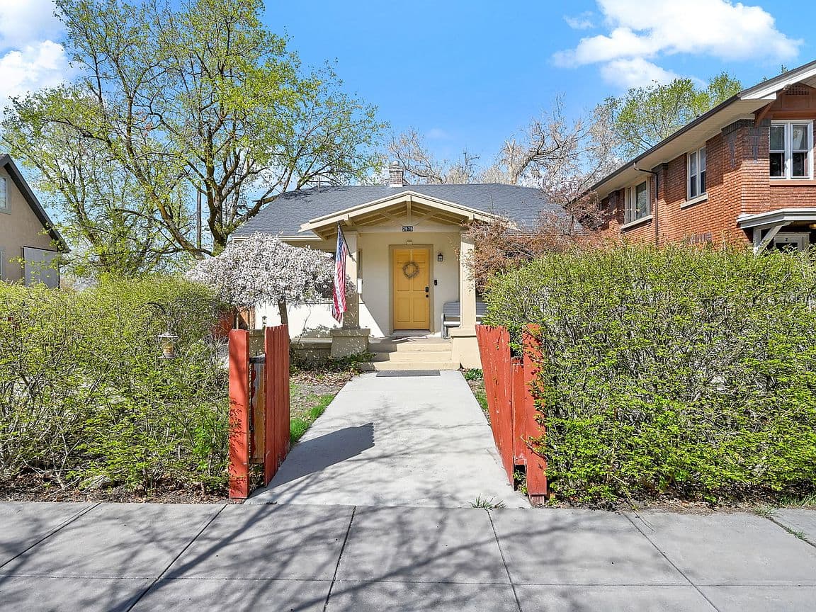 Primary listing photo