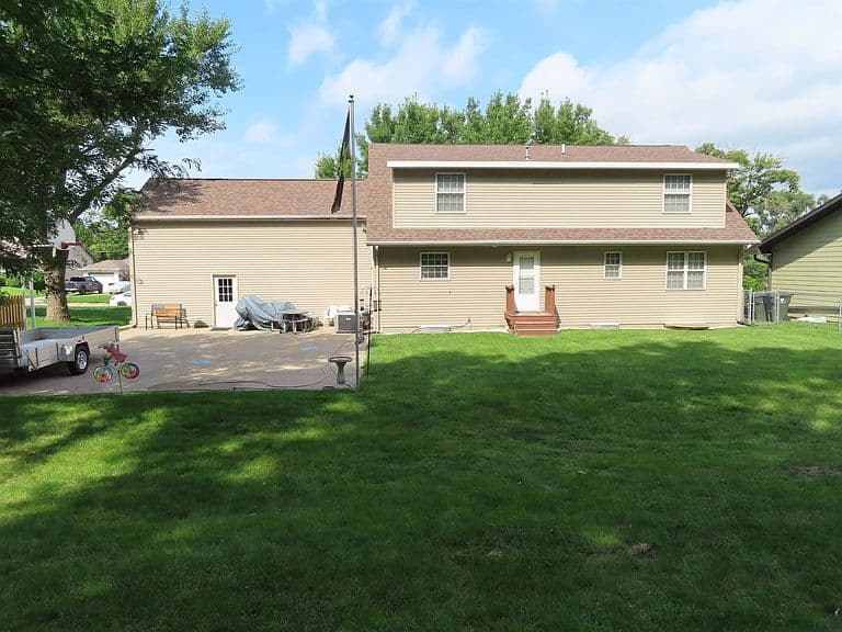 Listing photo 4
