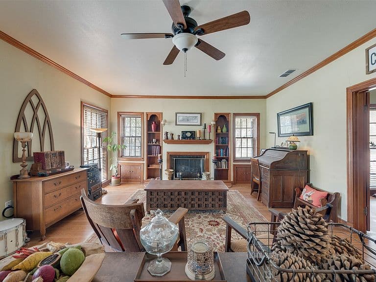 Listing photo 4