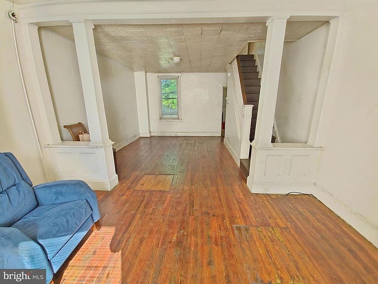 Listing photo 5