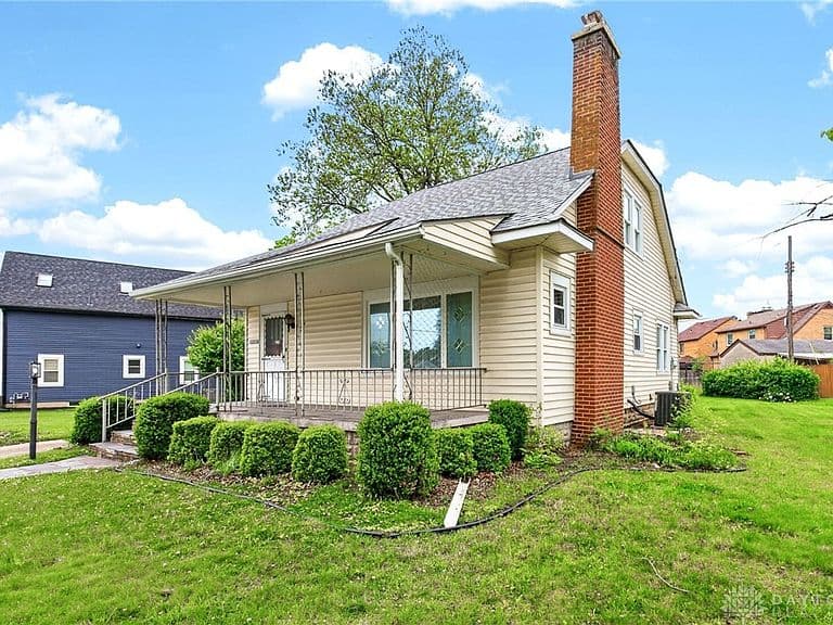 Listing photo 5