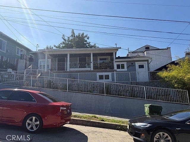 Listing photo 3