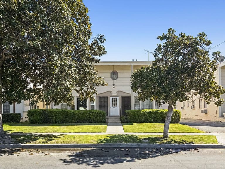 Listing photo 4