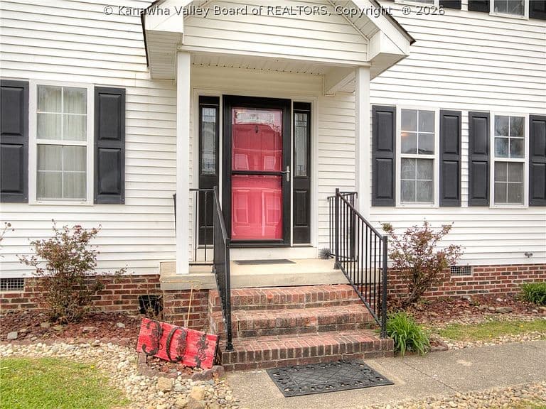 Listing photo 2
